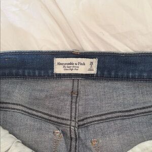 Abercrombie & Fitch High Rise Jeans